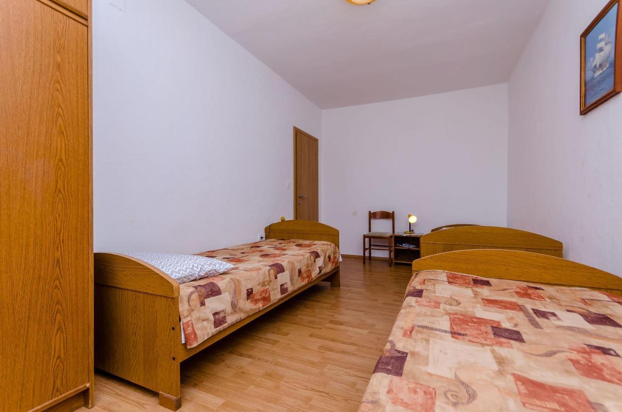 Apartments Kursan Трогир Экстерьер фото